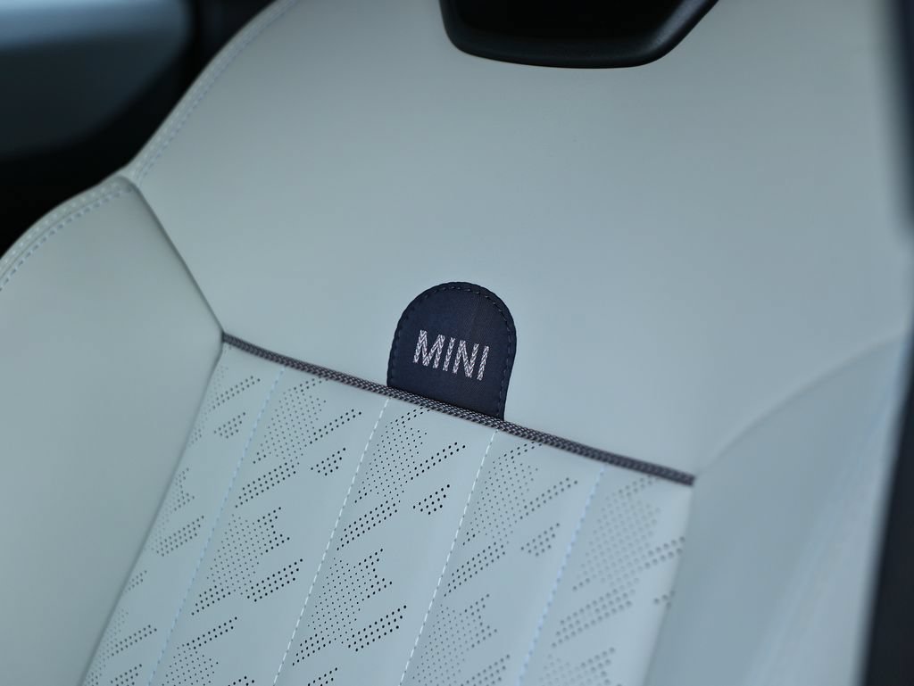 Used 2026 MINI Cooper S FWD image 20