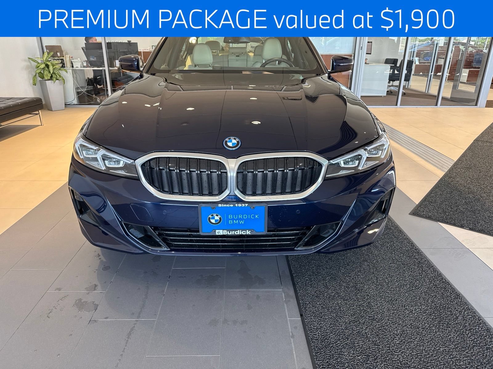 Certified 2023 BMW 330e xDrive w/ Premium Package AWD/4WD image 3