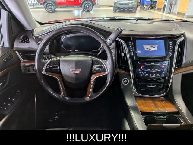 Used 2019 Cadillac Escalade ESV Luxury image 27