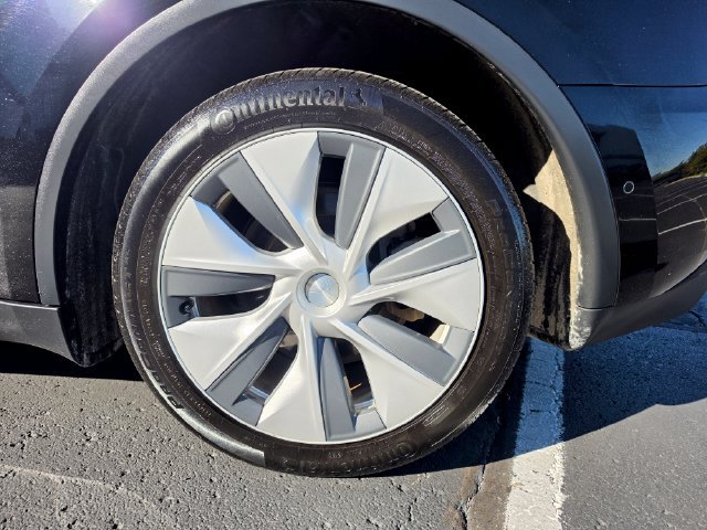 Used 2021 Tesla Model Y Long Range AWD/4WD image 10