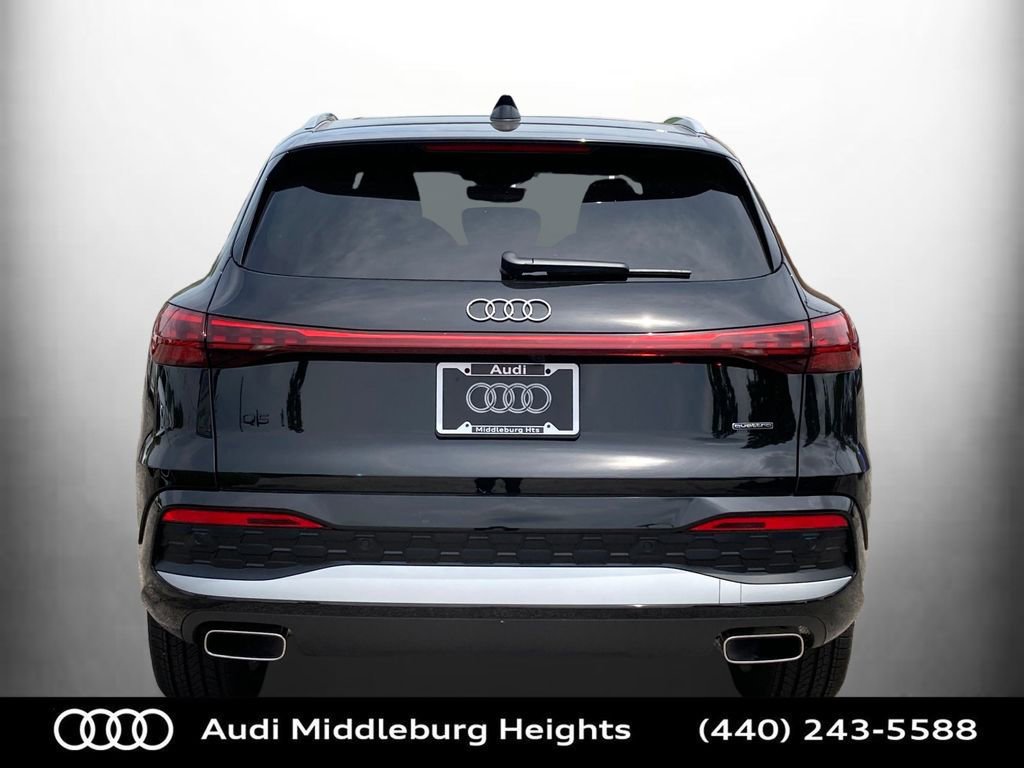 Used 2025 Audi Q5 Premium w/ Convenience Package image 7