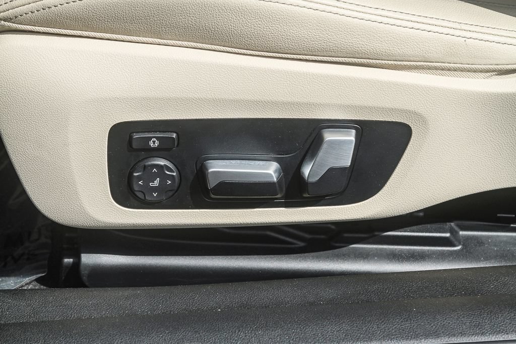 Used 2021 BMW 430i Convertible w/ M Sport Package RWD image 13