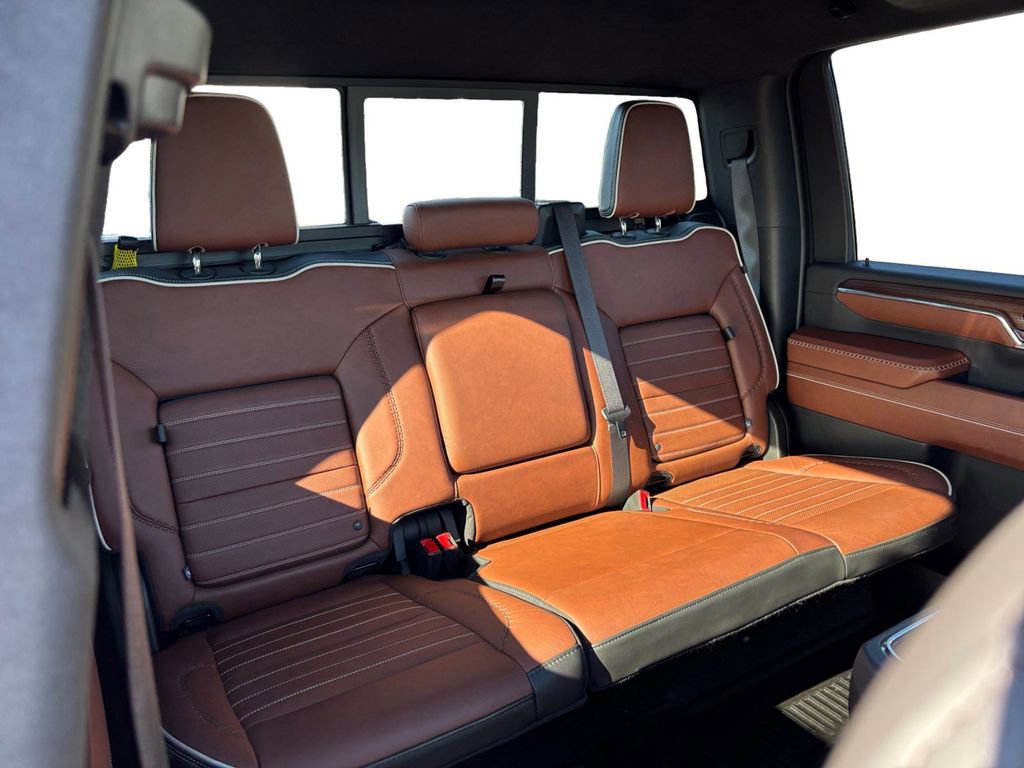 Used 2024 GMC Sierra 2500 Denali Ultimate image 23