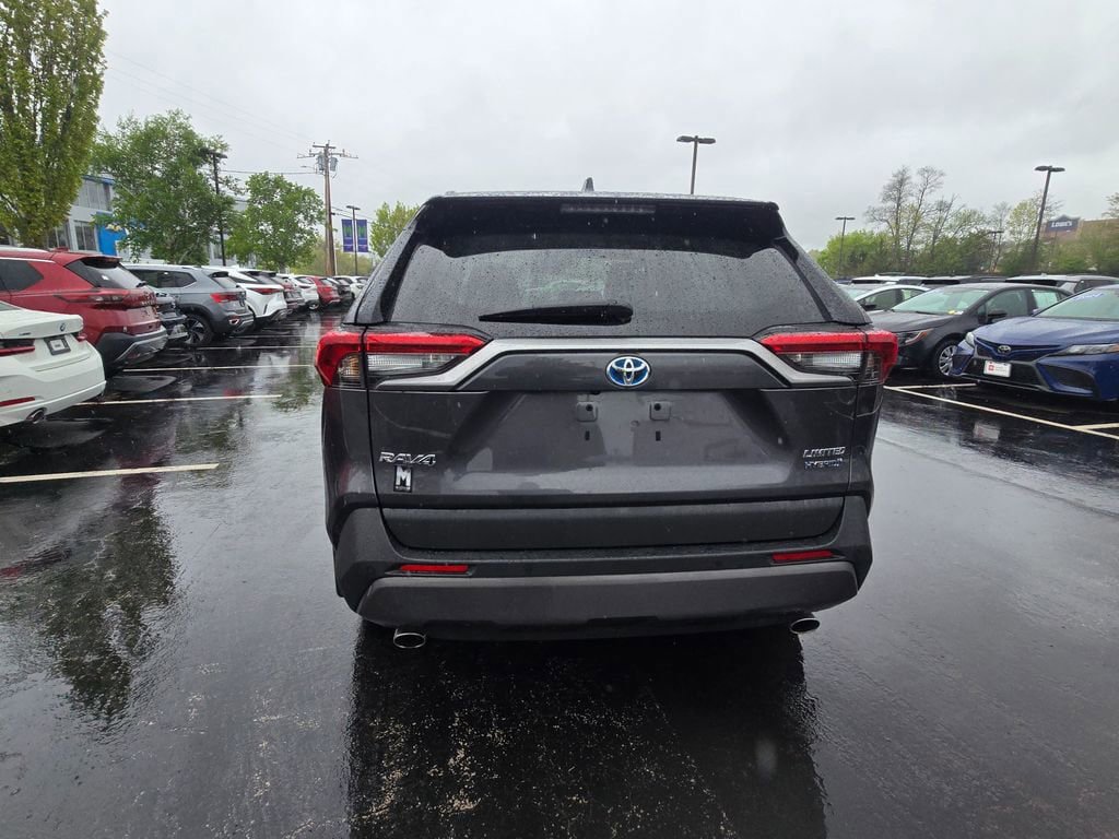 Used 2021 Toyota RAV4 Limited AWD/4WD image 6