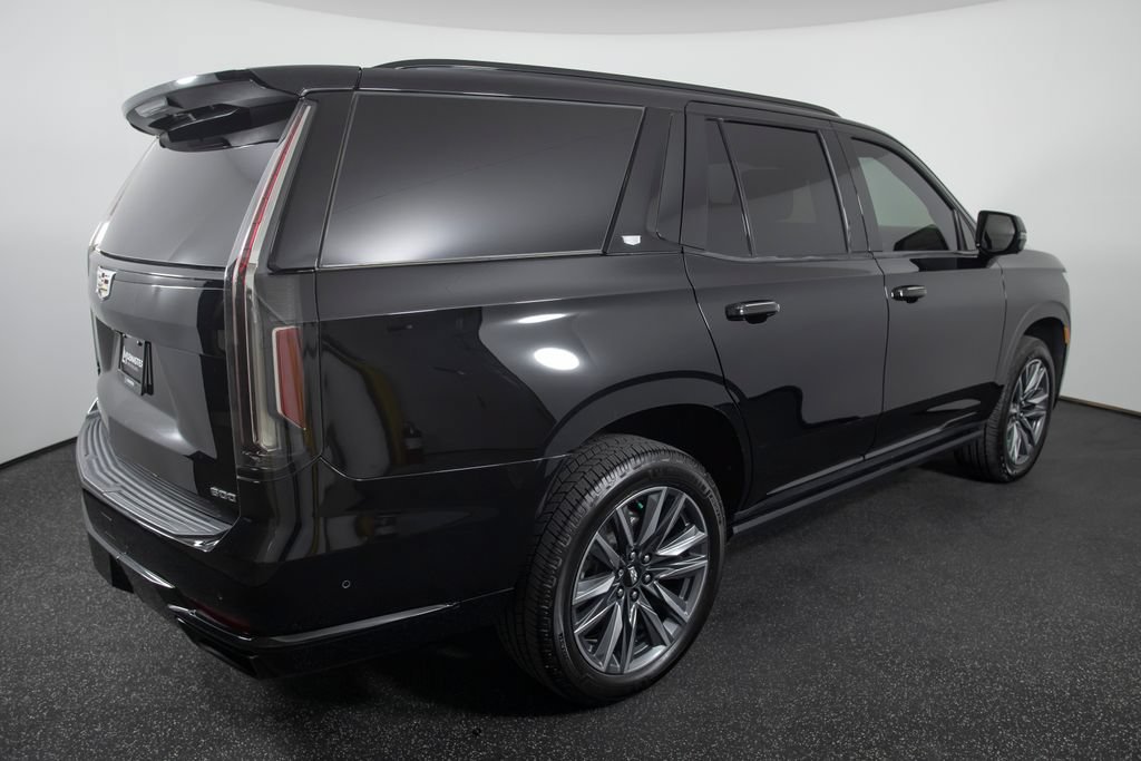 Used 2022 Cadillac Escalade Sport Platinum w/ Heavy-Duty Trailer Package AWD/4WD image 17