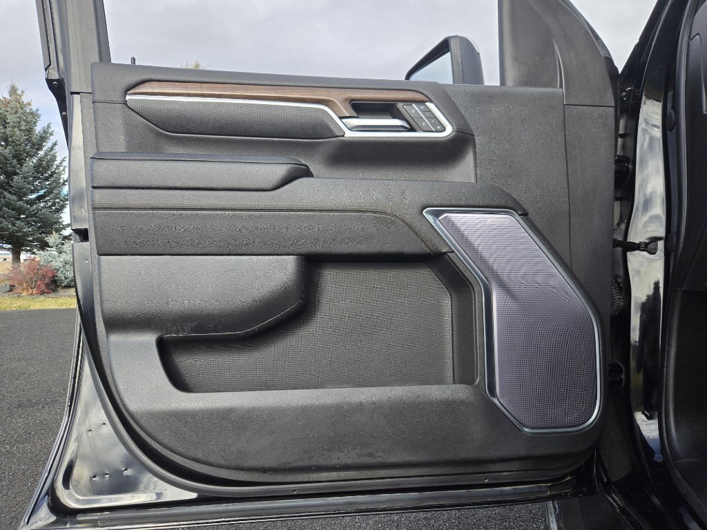 Used 2024 Chevrolet Silverado 3500 High Country w/ High Country Premium Package image 14