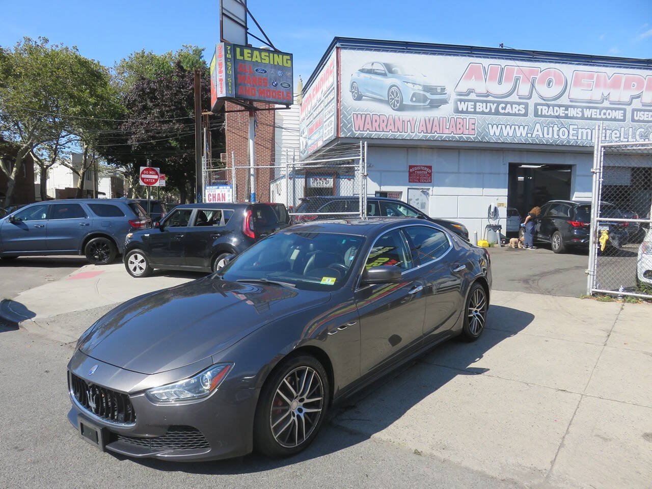 Used 2016 Maserati Ghibli S Q4 AWD/4WD image 2