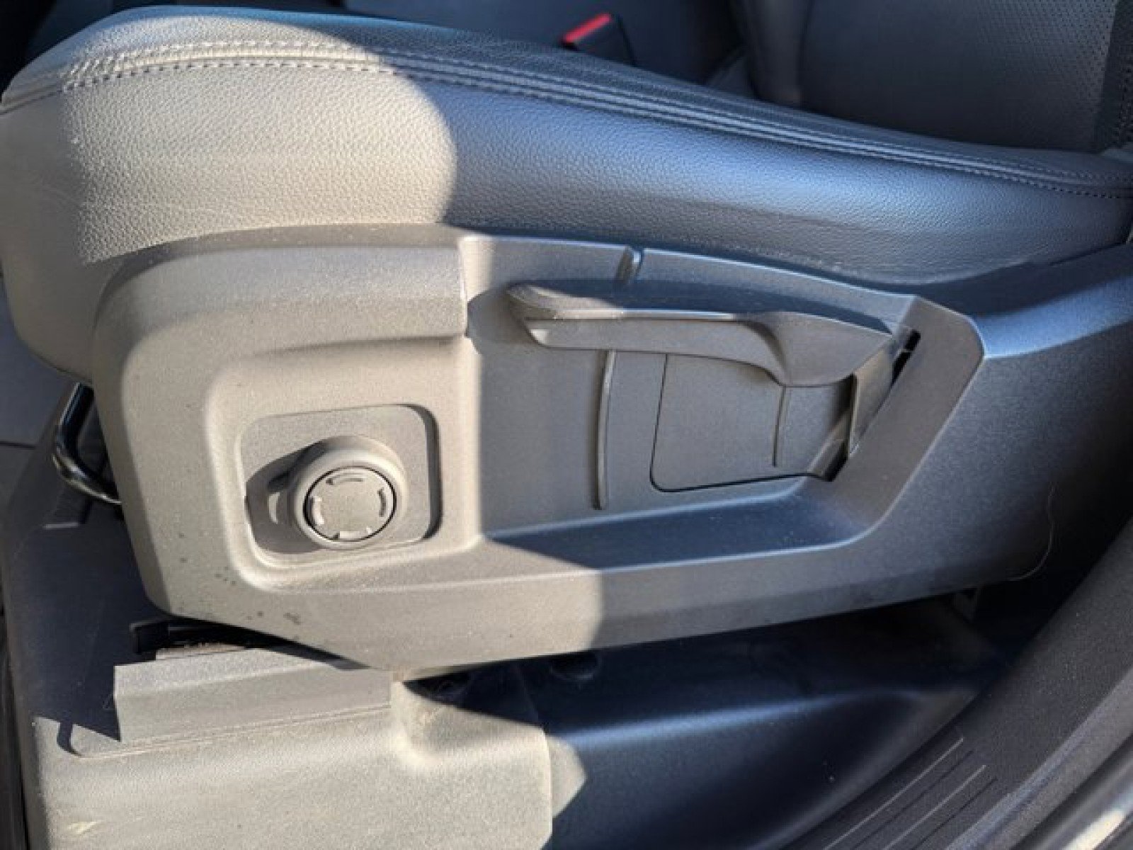 Certified 2023 Land Rover Defender 110 S image 11