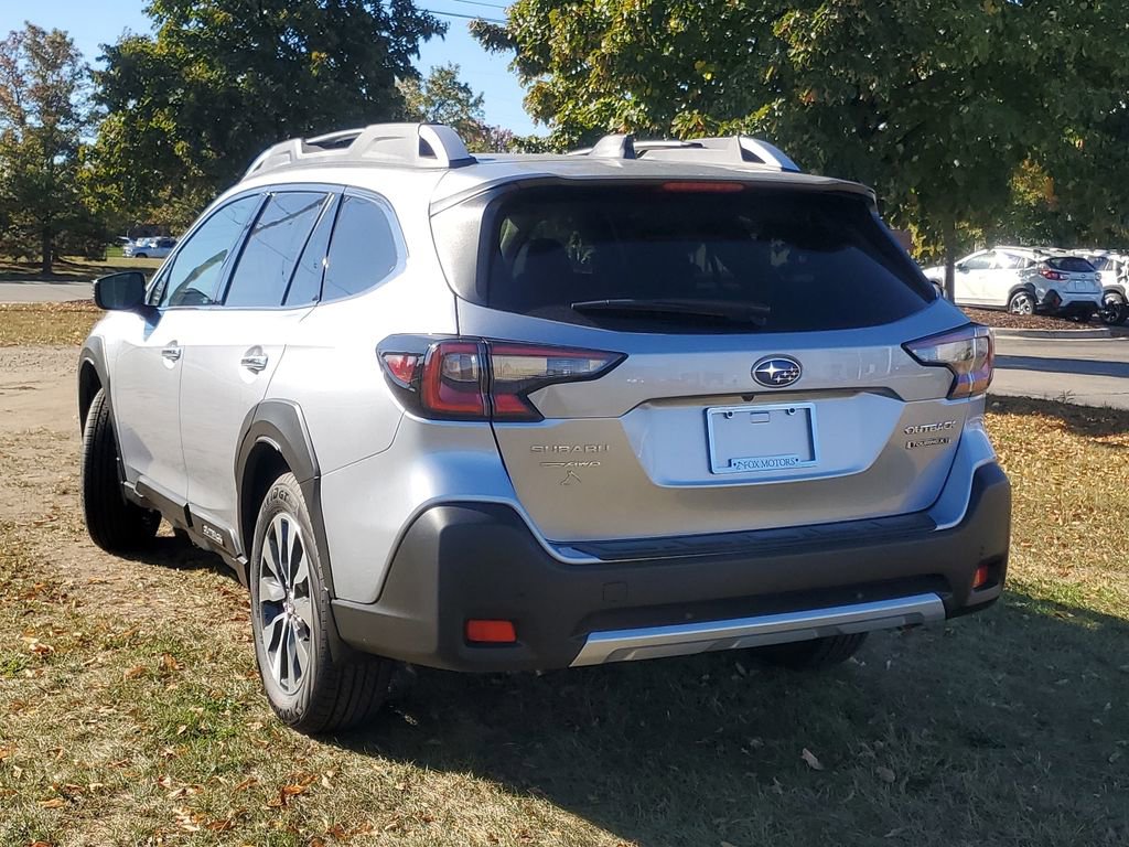 Certified 2025 Subaru Outback Touring XT AWD/4WD image 3