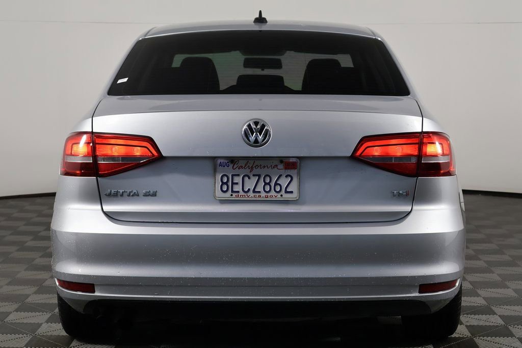 Used 2015 Volkswagen Jetta SE image 5