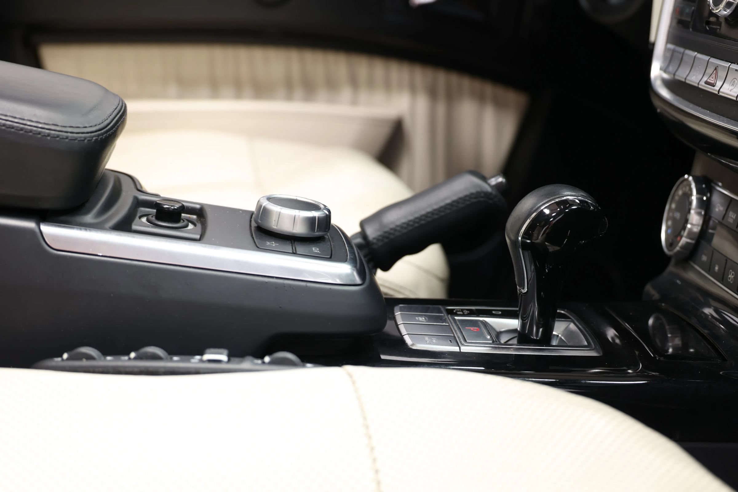 Used 2016 Mercedes-Benz G 550 image 81