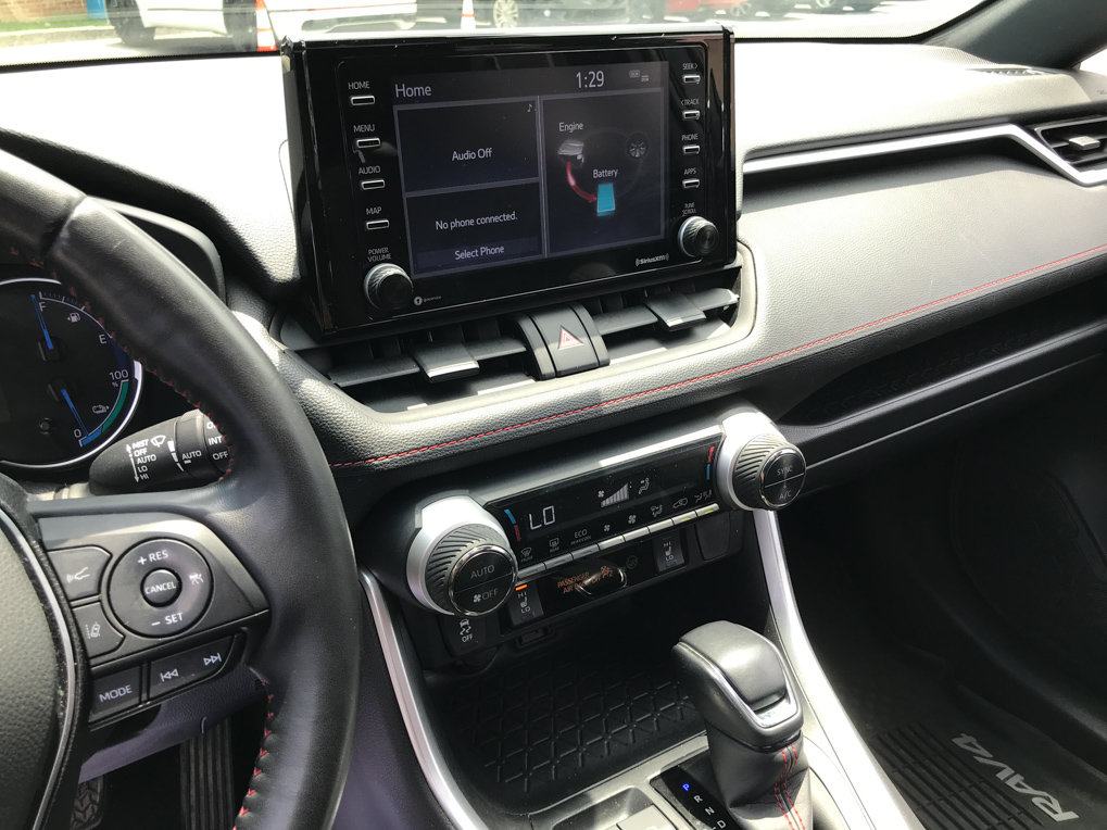 Used 2021 Toyota RAV4 SE w/ Weather & Moonroof Package AWD/4WD image 20