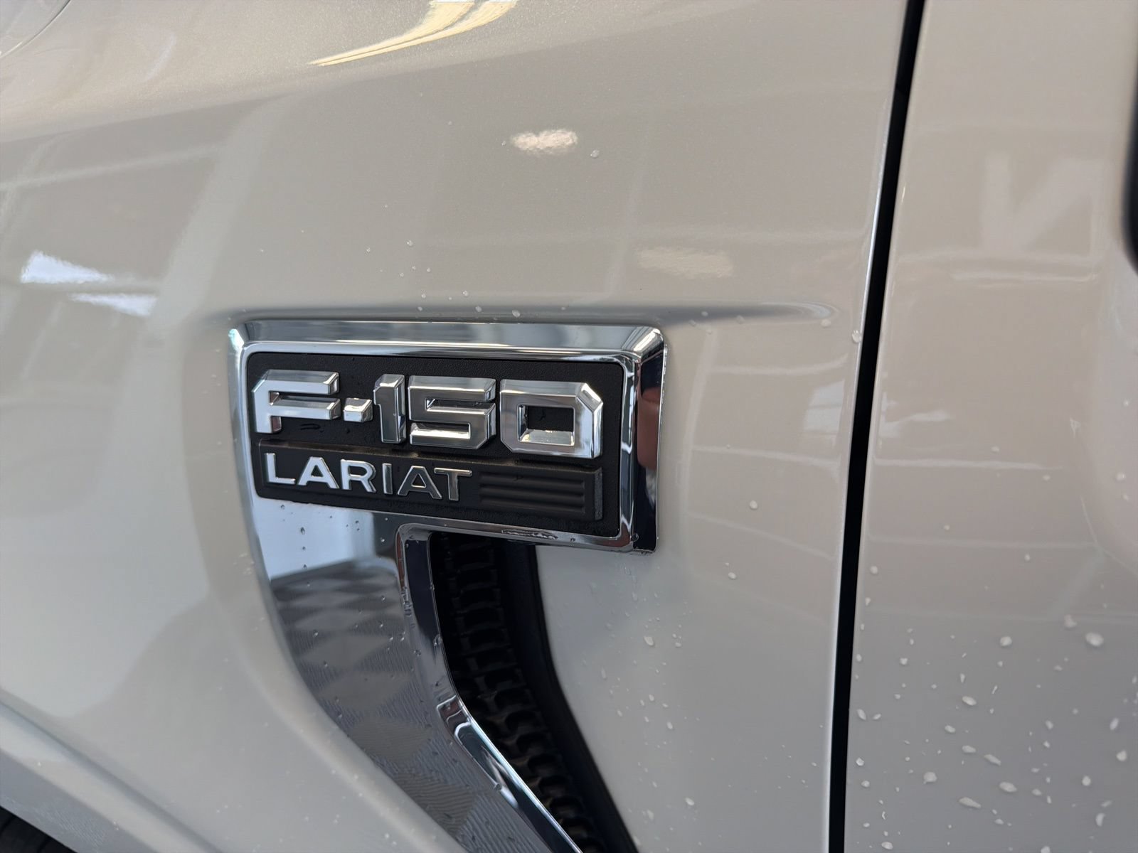 Used 2024 Ford F150 Lariat w/ Bed Utility Package AWD/4WD image 12