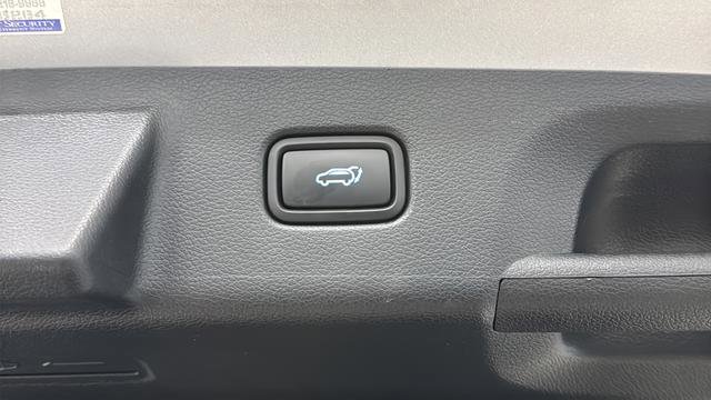 Used 2023 Hyundai Palisade SEL w/ Premium Package image 33