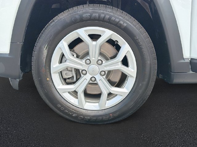 Used 2024 Jeep Compass Latitude AWD/4WD image 31