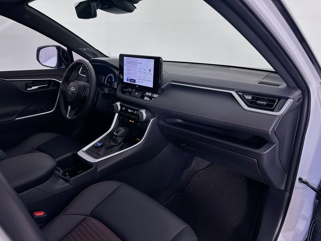 Certified 2025 Toyota RAV4 XSE AWD/4WD image 30