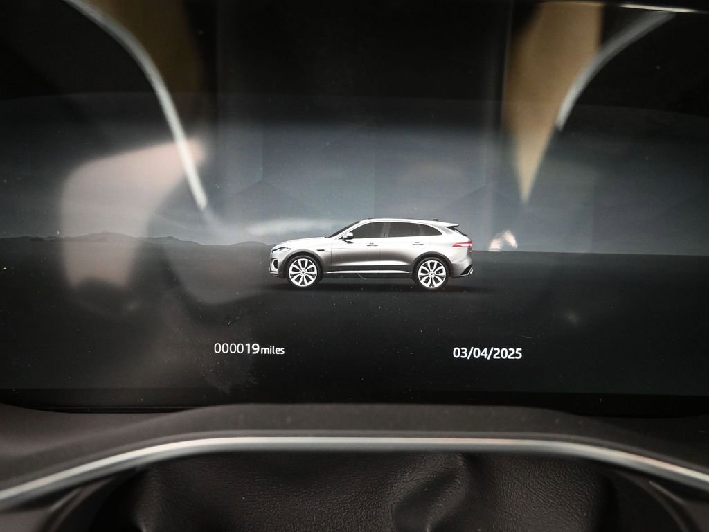 New 2026 Jaguar F-PACE R-Dynamic S image 24