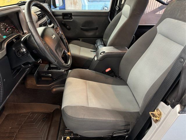Used 2005 Jeep Wrangler Unlimited image 17