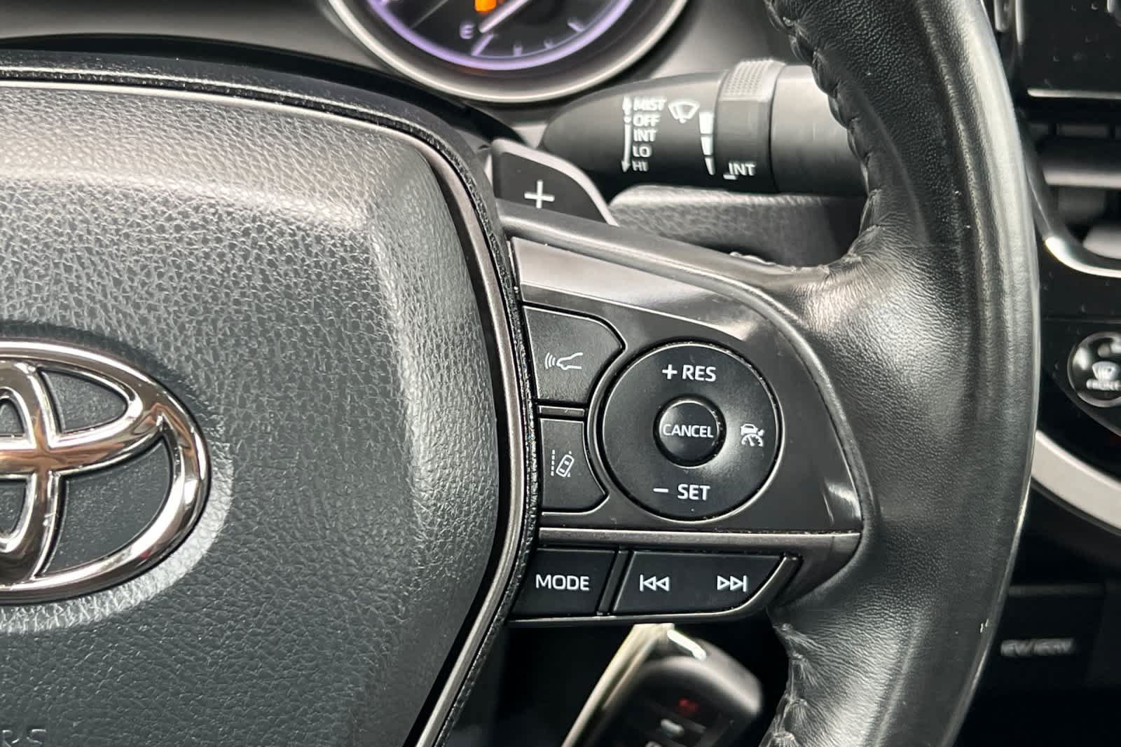 Certified 2022 Toyota Camry SE FWD image 24