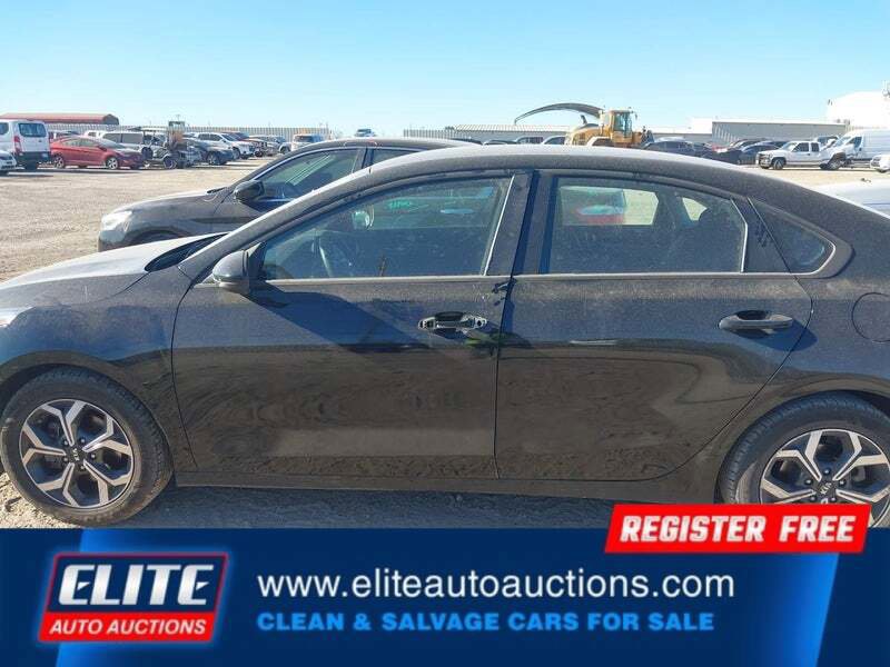 Used 2021 Kia Forte LXS image 27