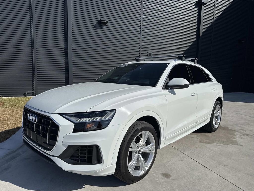 Used 2023 Audi Q8 Premium image 1
