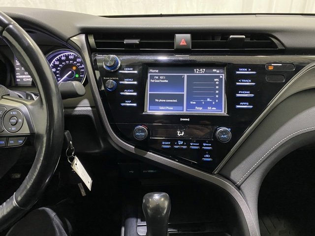 Used 2020 Toyota Camry SE image 18