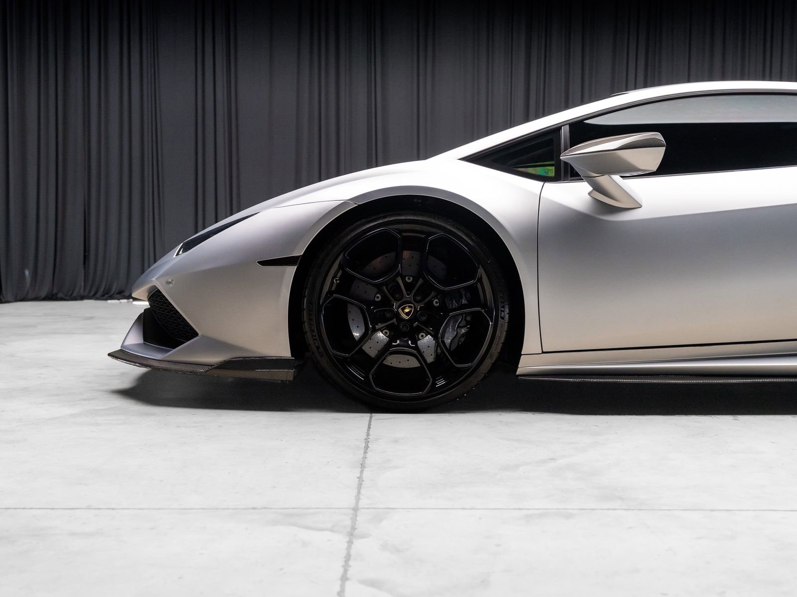 Used 2015 Lamborghini Huracan LP 610-4 AWD/4WD image 23