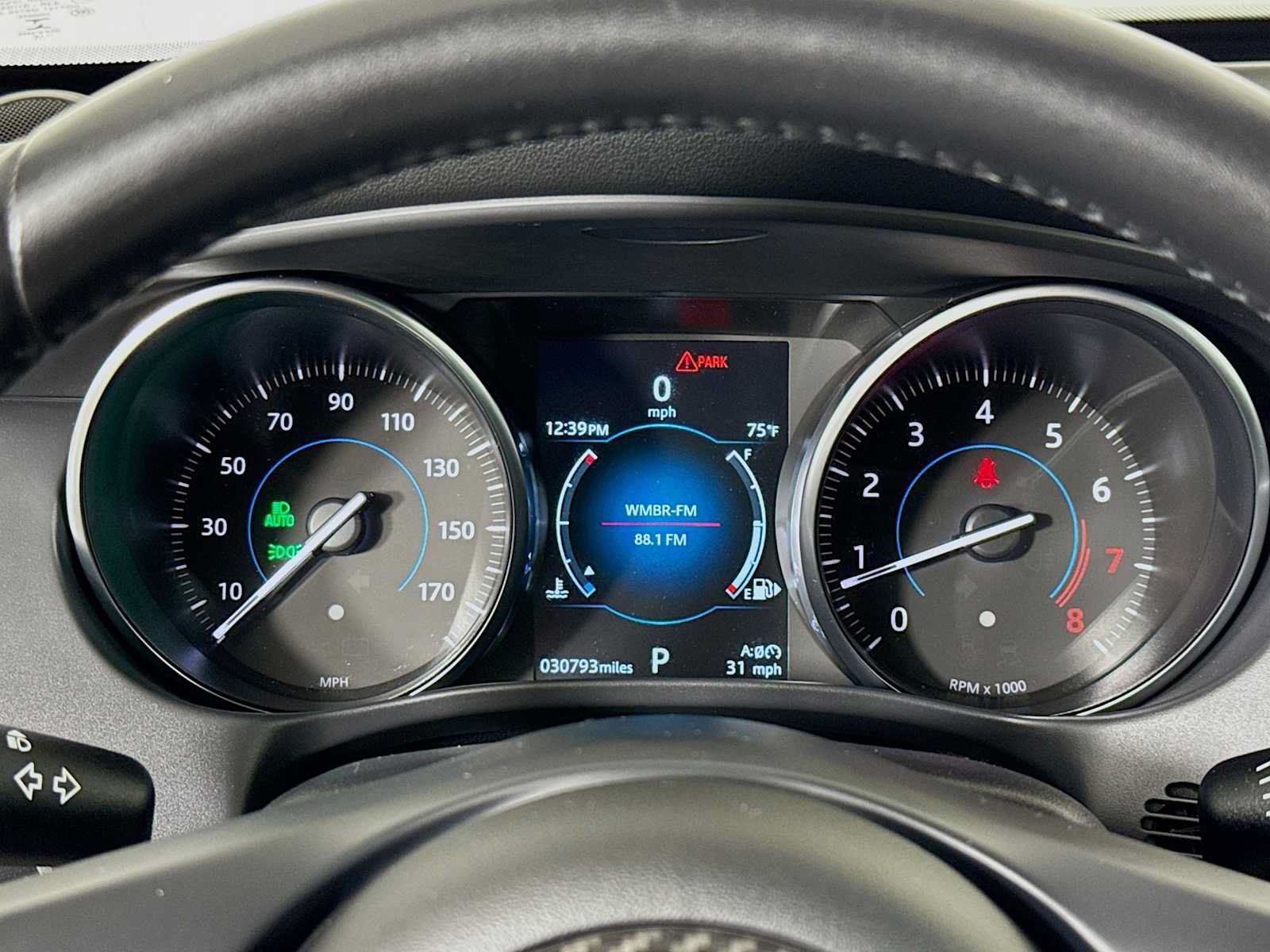 Used 2019 Jaguar XE Premium AWD/4WD image 12