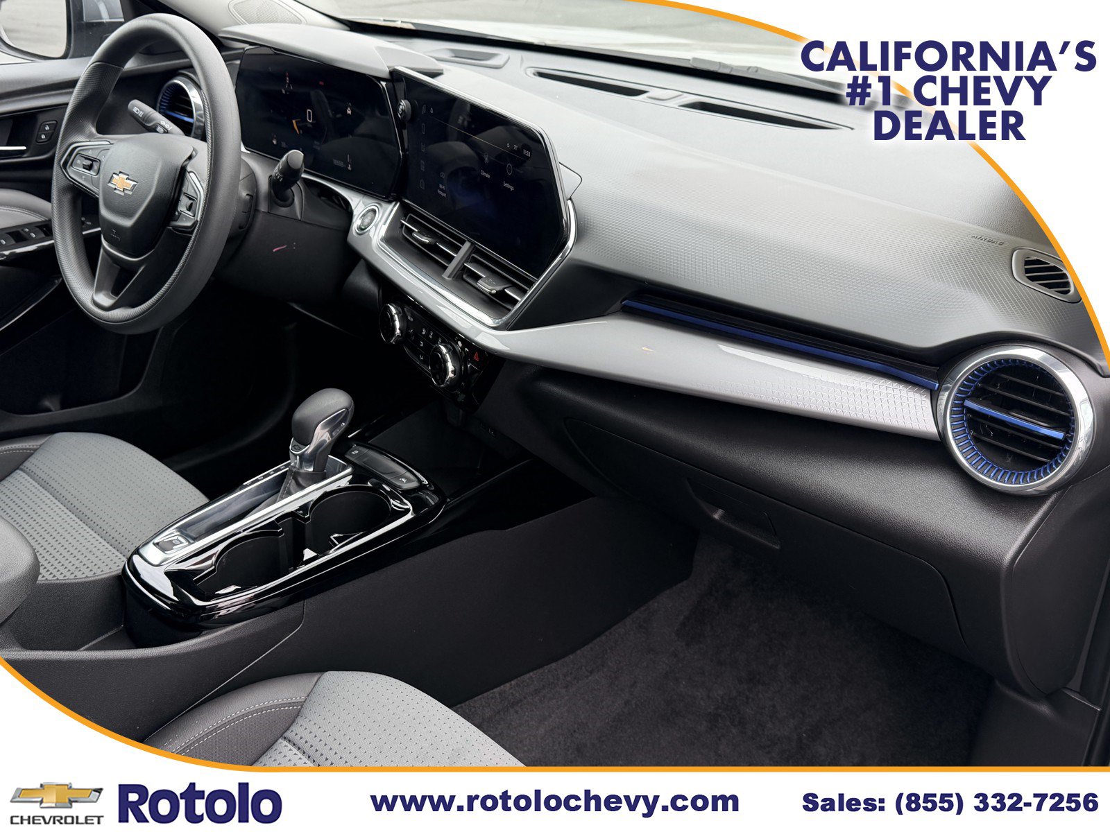 Used 2025 Chevrolet Trax LT FWD image 7