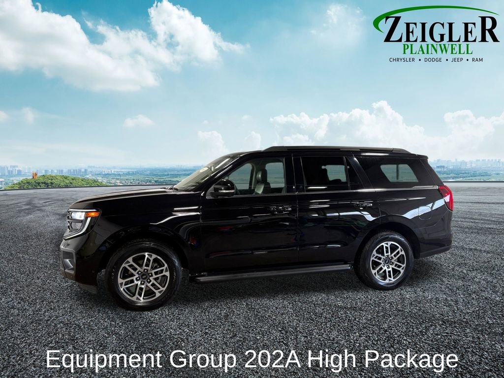 Used 2025 Ford Expedition Active video 3