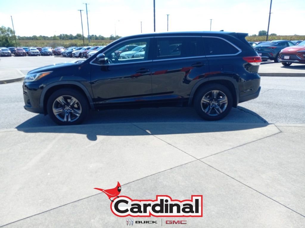 Used 2017 Toyota Highlander Limited Platinum w/ Carpet Mat Package image 14