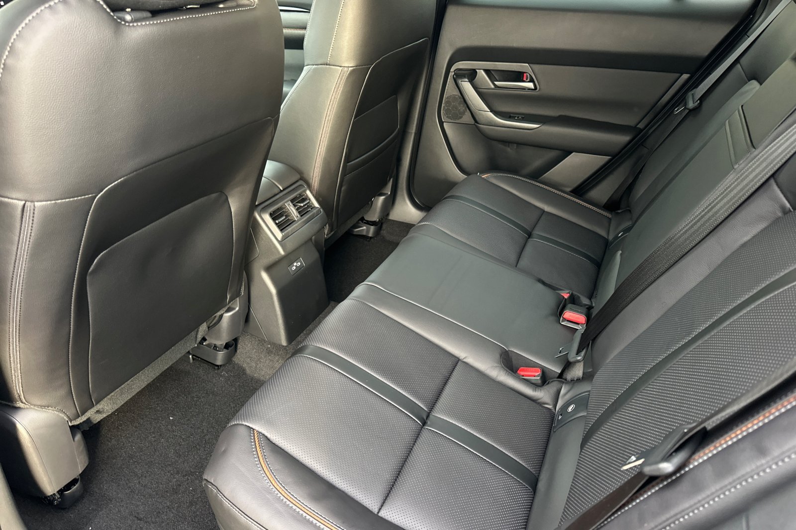 New 2026 MAZDA CX-50 AWD 2.5 Hybrid w/ Premium Pkg image 12