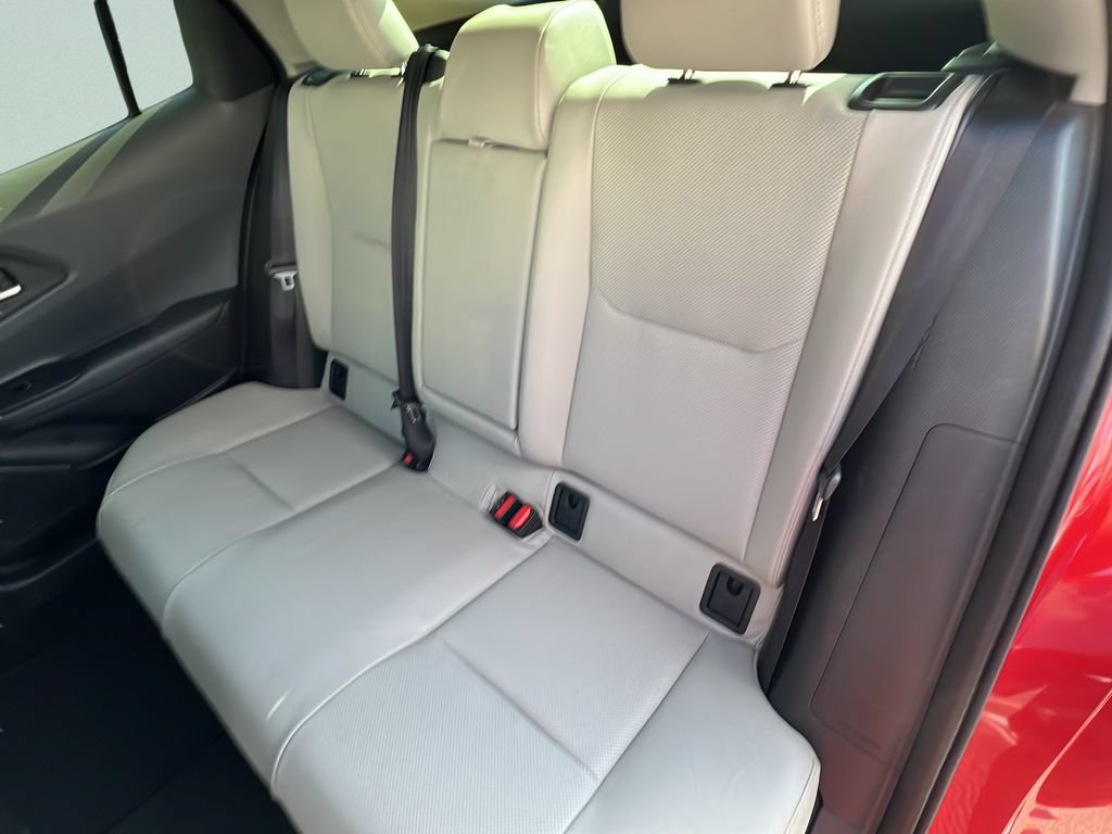Used 2025 Toyota Prius Limited w/ Limited Premium Package FWD image 10