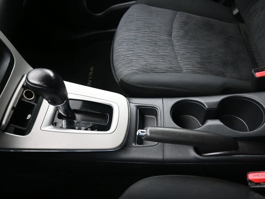 Used 2015 Nissan Sentra SV FWD image 20