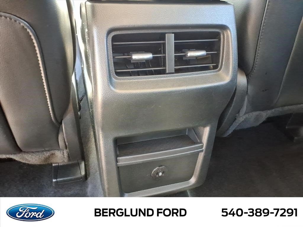 Used 2023 Ford Edge SEL AWD/4WD image 14