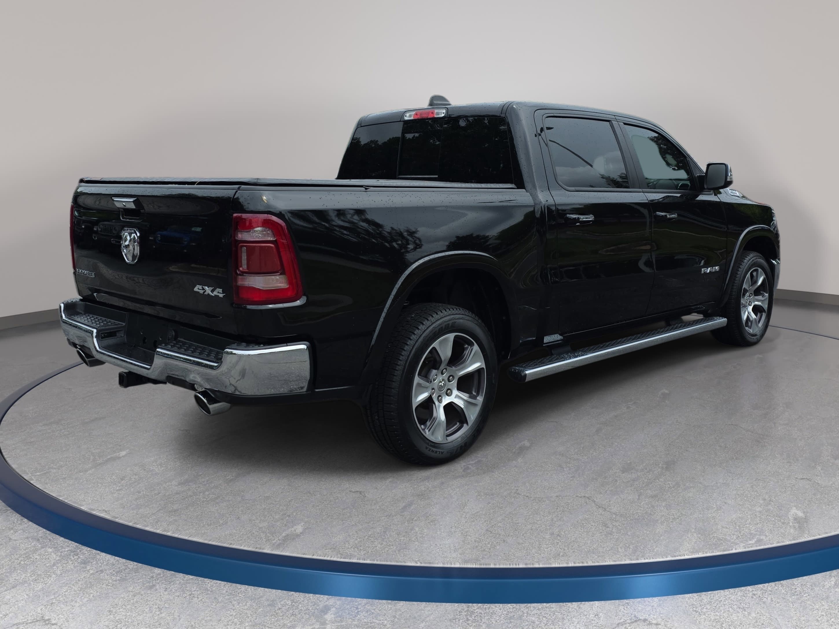 Certified 2022 RAM 1500 Laramie RWD image 5