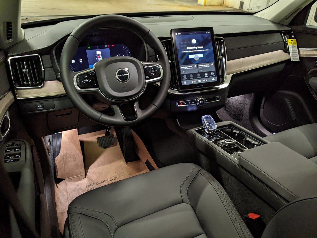 New 2026 Volvo XC90 B6 Core AWD/4WD image 12