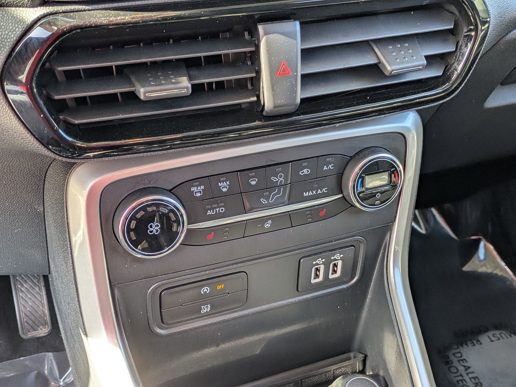 Used 2021 Ford EcoSport Titanium image 25