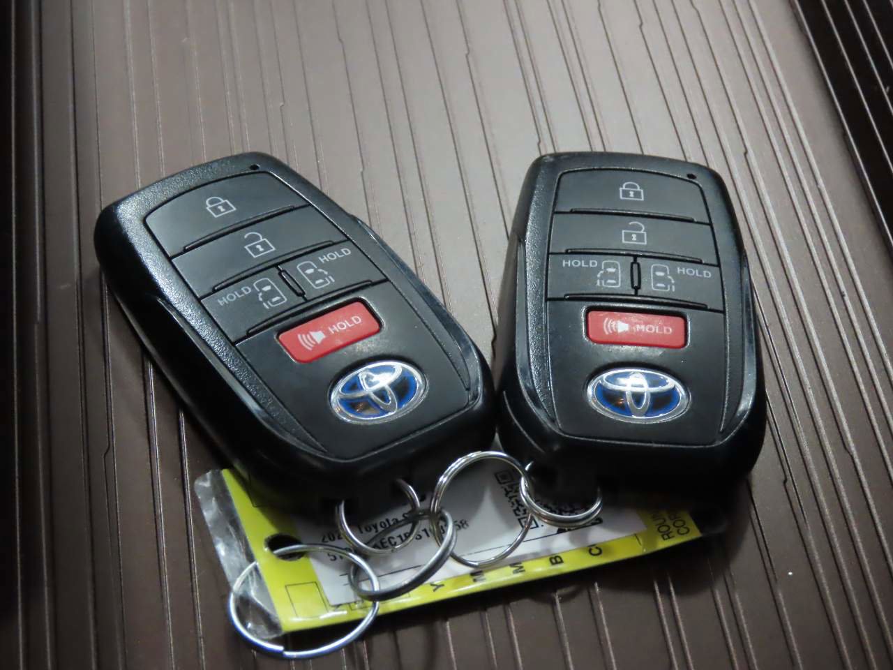 Used 2023 Toyota Sienna LE FWD image 18