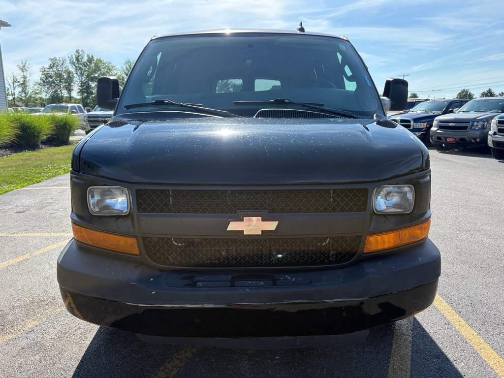 Used 2016 Chevrolet Express 3500 LS RWD image 3