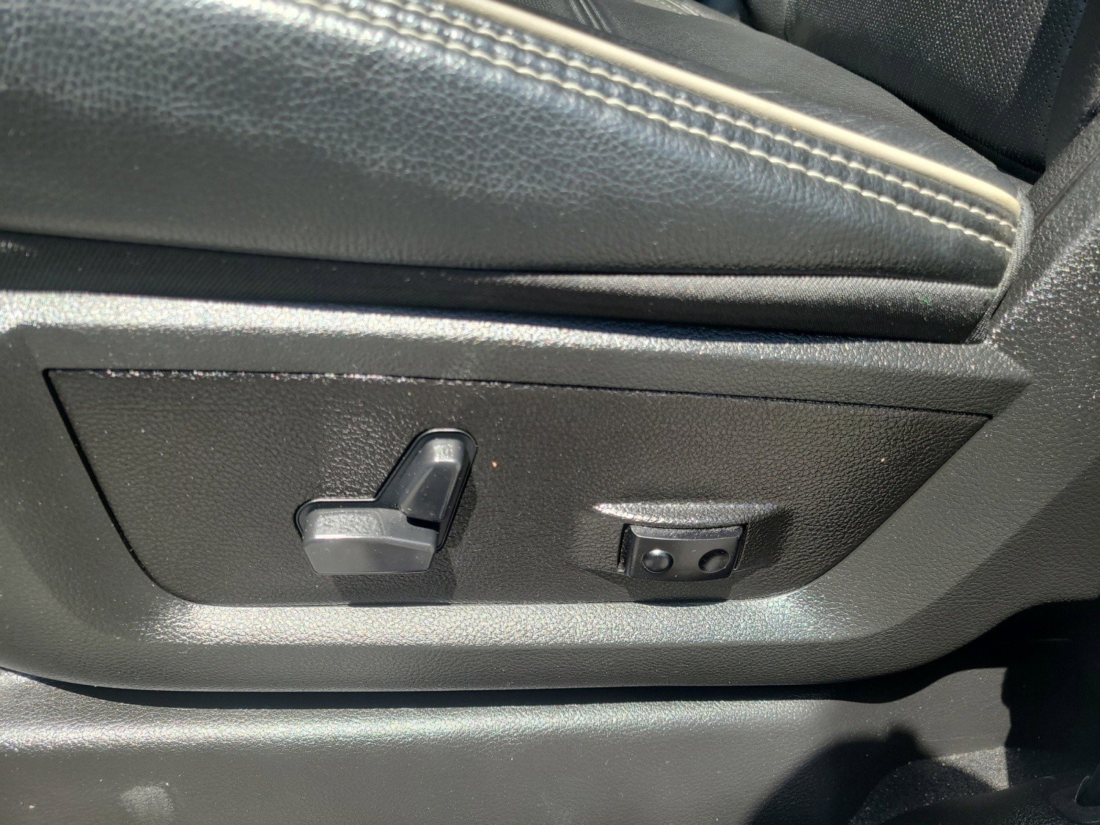 Used 2024 RAM 2500 Laramie w/ Safety Group image 12