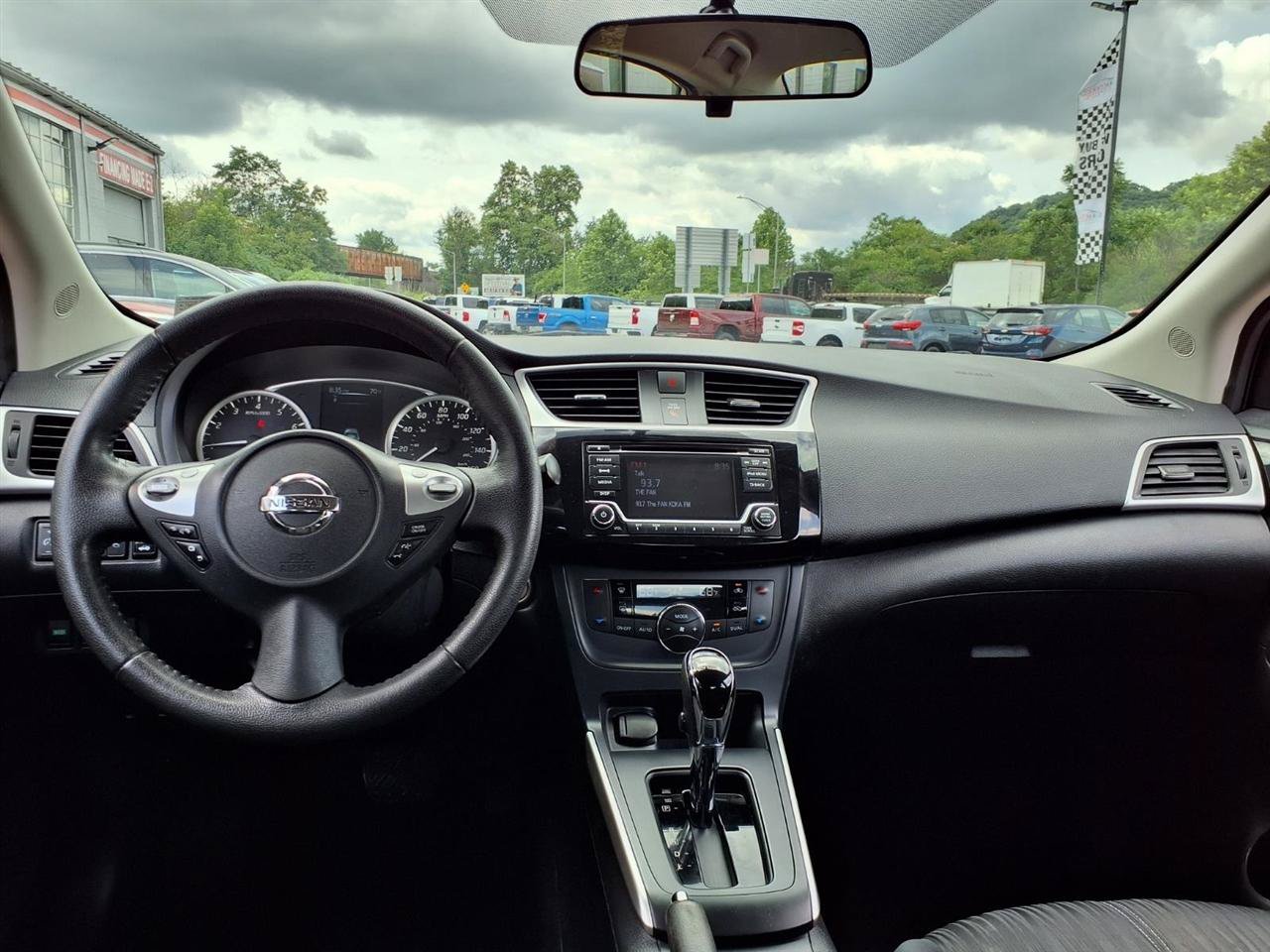 Used 2018 Nissan Sentra SV FWD image 9