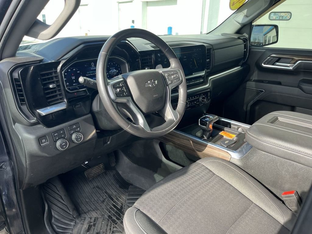 Used 2022 Chevrolet Silverado 1500 RST image 10