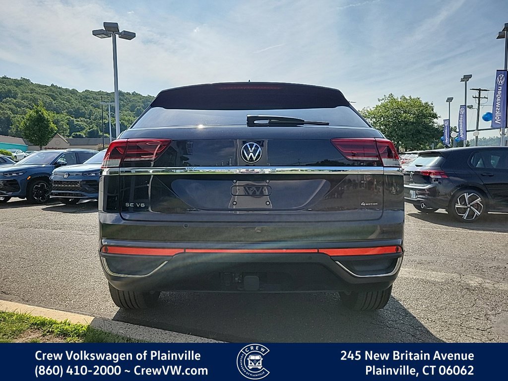 Certified 2023 Volkswagen Atlas Cross Sport SE w/ Panoramic Sunroof Package AWD/4WD image 28