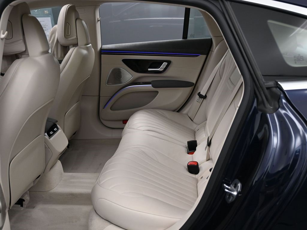 Used 2022 Mercedes-Benz EQS 450+ Sedan image 37