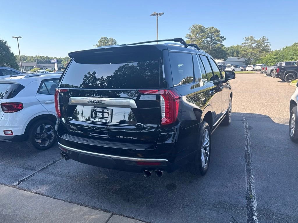 Used 2021 GMC Yukon Denali w/ Denali Premium Package AWD/4WD image 7
