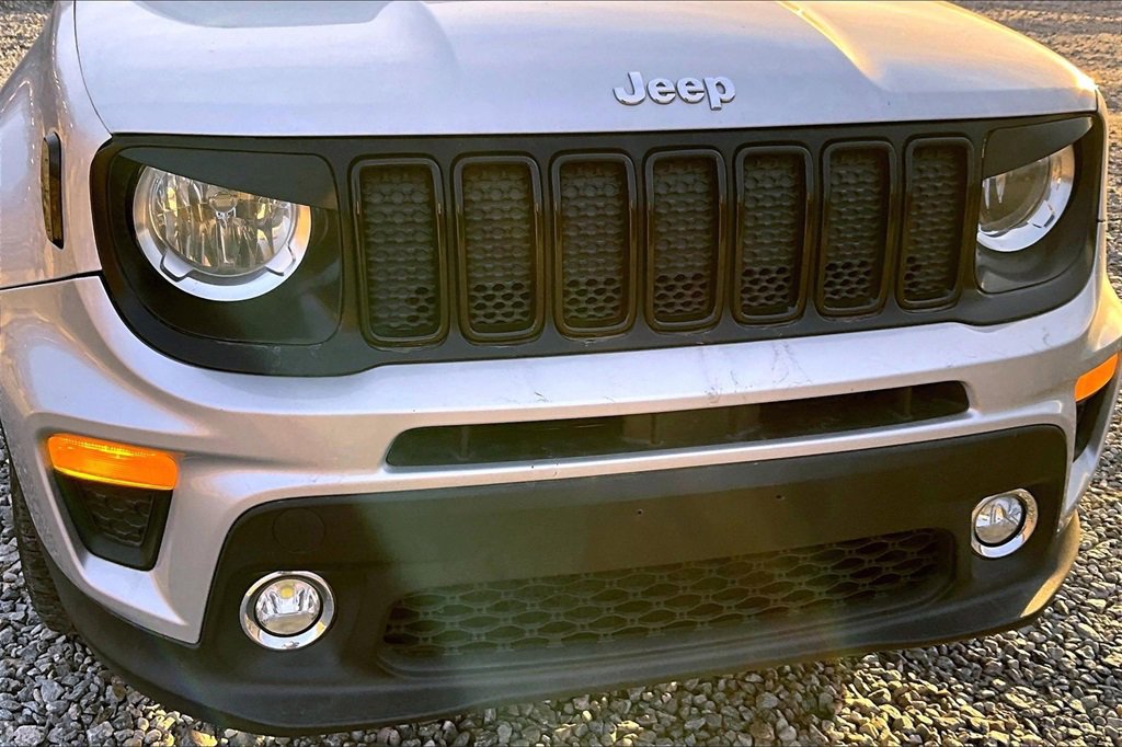 Used 2020 Jeep Renegade Latitude image 26