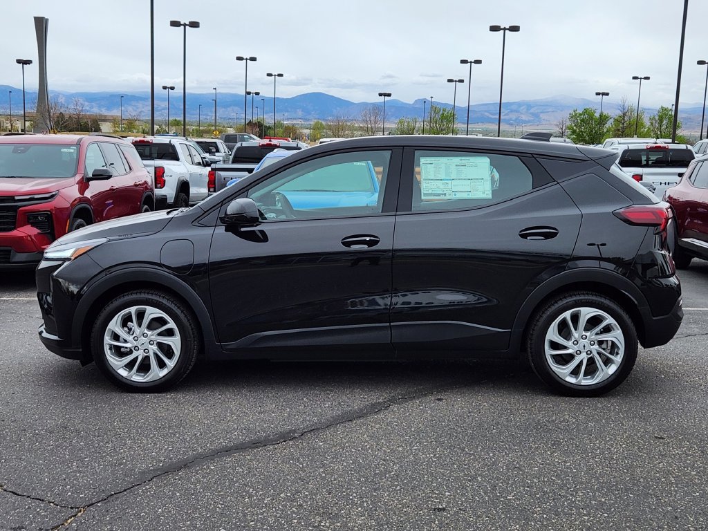 New 2027 Chevrolet Bolt LT w/ Comfort Package FWD image 2