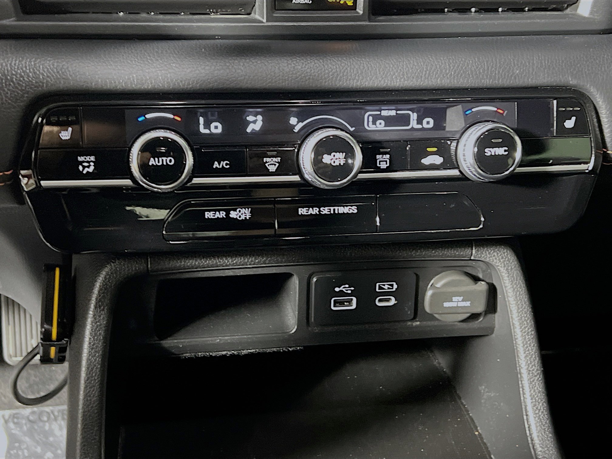 Used 2023 Honda Pilot Sport image 26