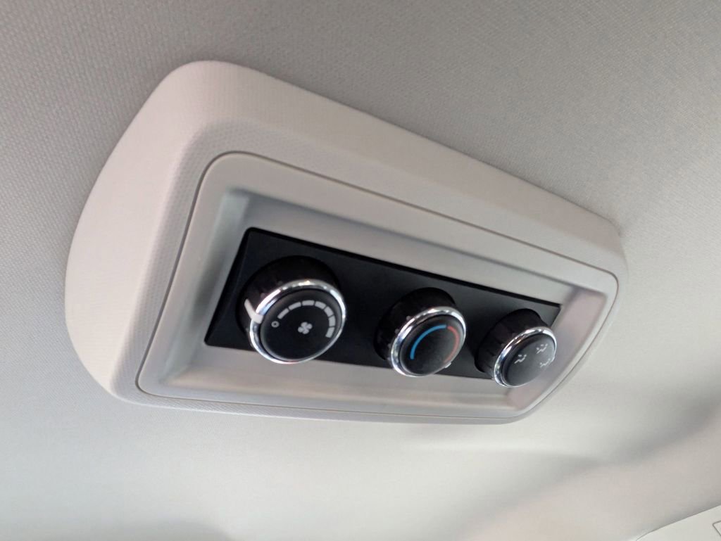 Used 2015 Dodge Journey American Value Package w/ Flexible Seating Group image 26